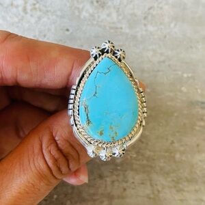 ♥️ Southwestern Style ♥️ Sterling Silver & Turquoise Ring